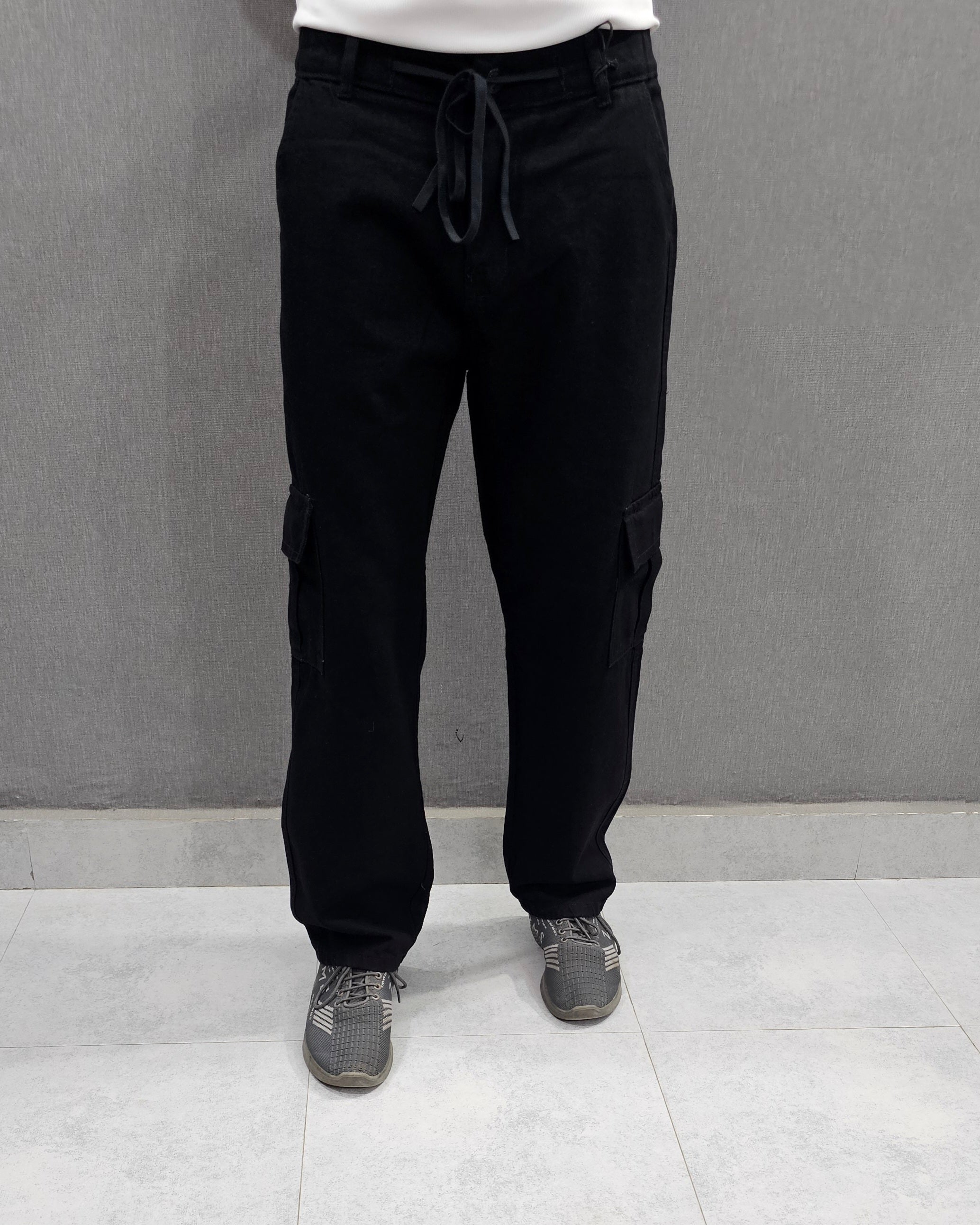 Jet Black Loose Fit Jeans 6 pocket, Soft Comfortable non stretch Denim with elasticated Belt.