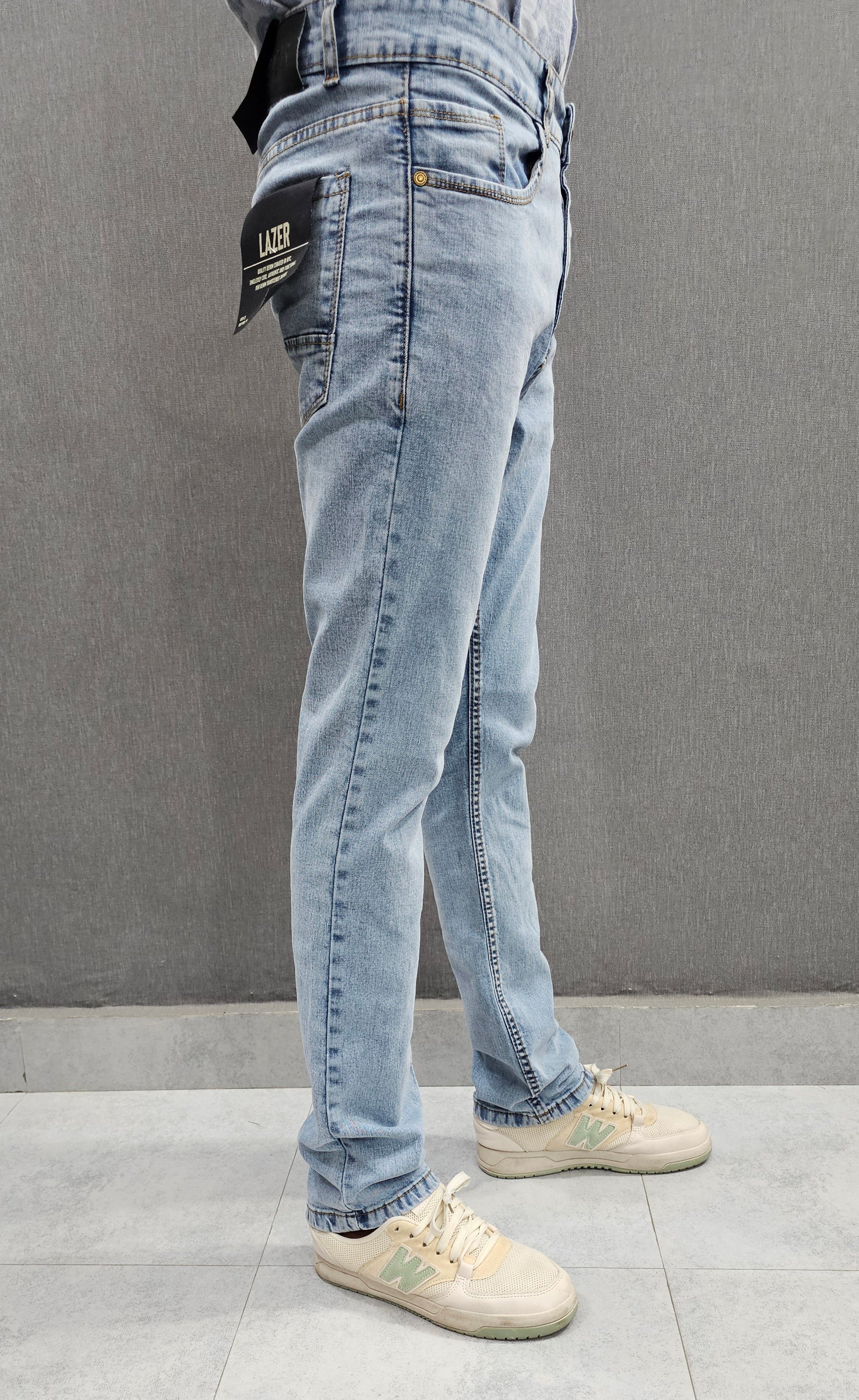 Ice Blue Regular Fit Jeans, stretch fabric.