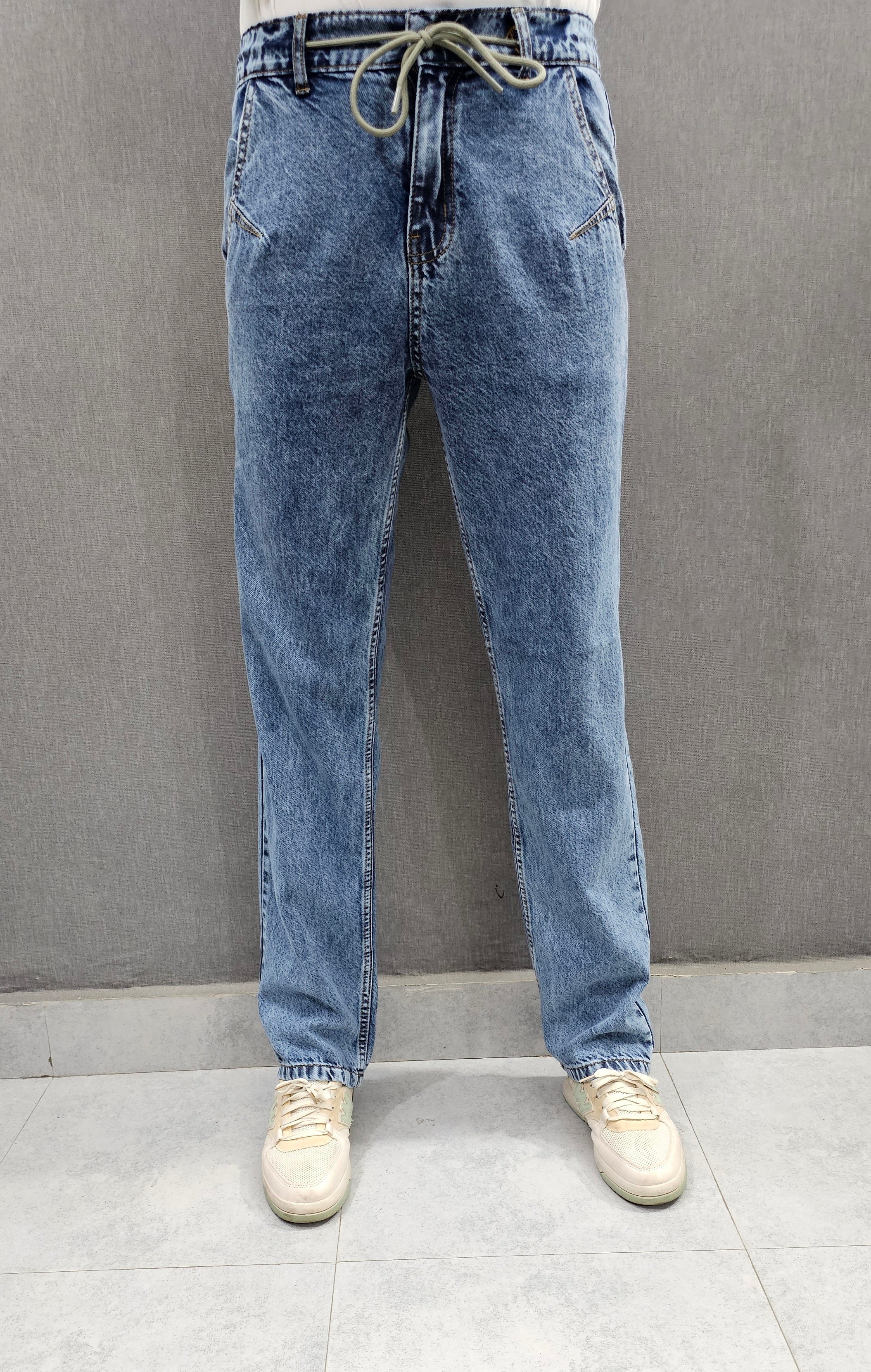 Men's Loose Fit Basic Jeans with elasticated belt, soft comfortable non non-stretch Denim. Acid Blue