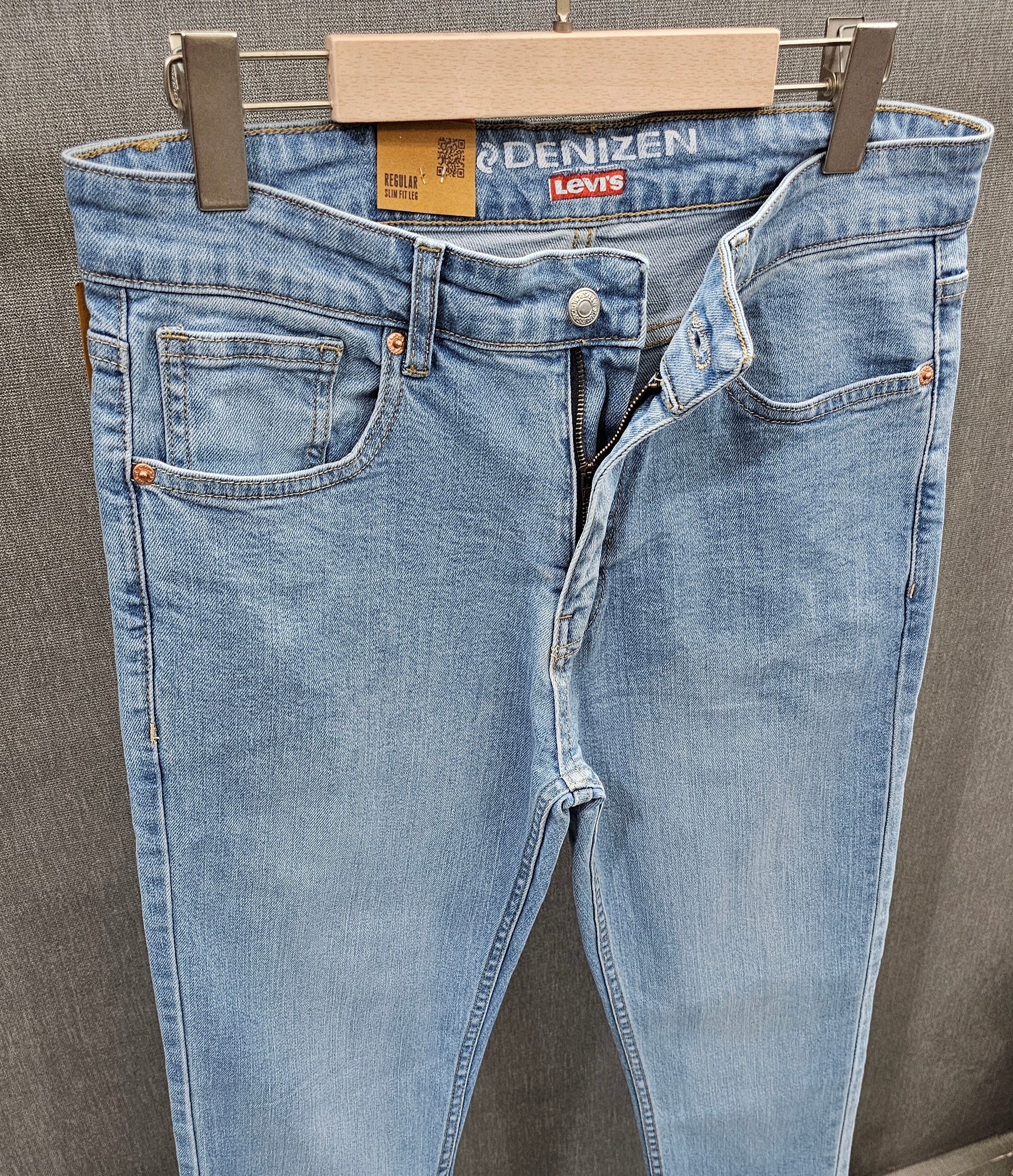 Mens Regular Fit Jeans, soft comfortable Stretch Denim Fabric, Sky Blue colour.