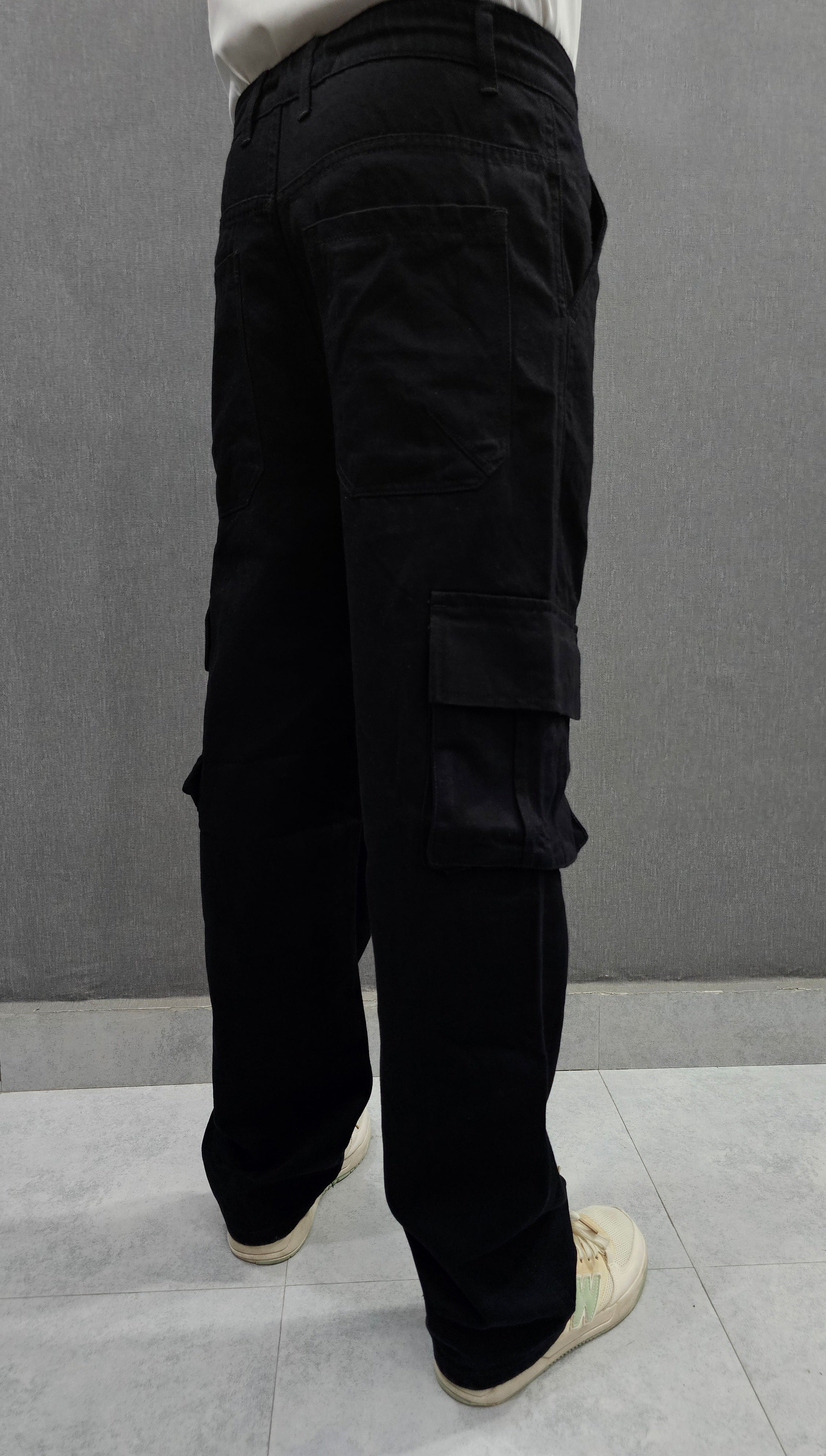 Loose Fit Ballow 6 pocket Jeans, elasticated belt, Soft comfortable non-stretch Denim. Jet Black.