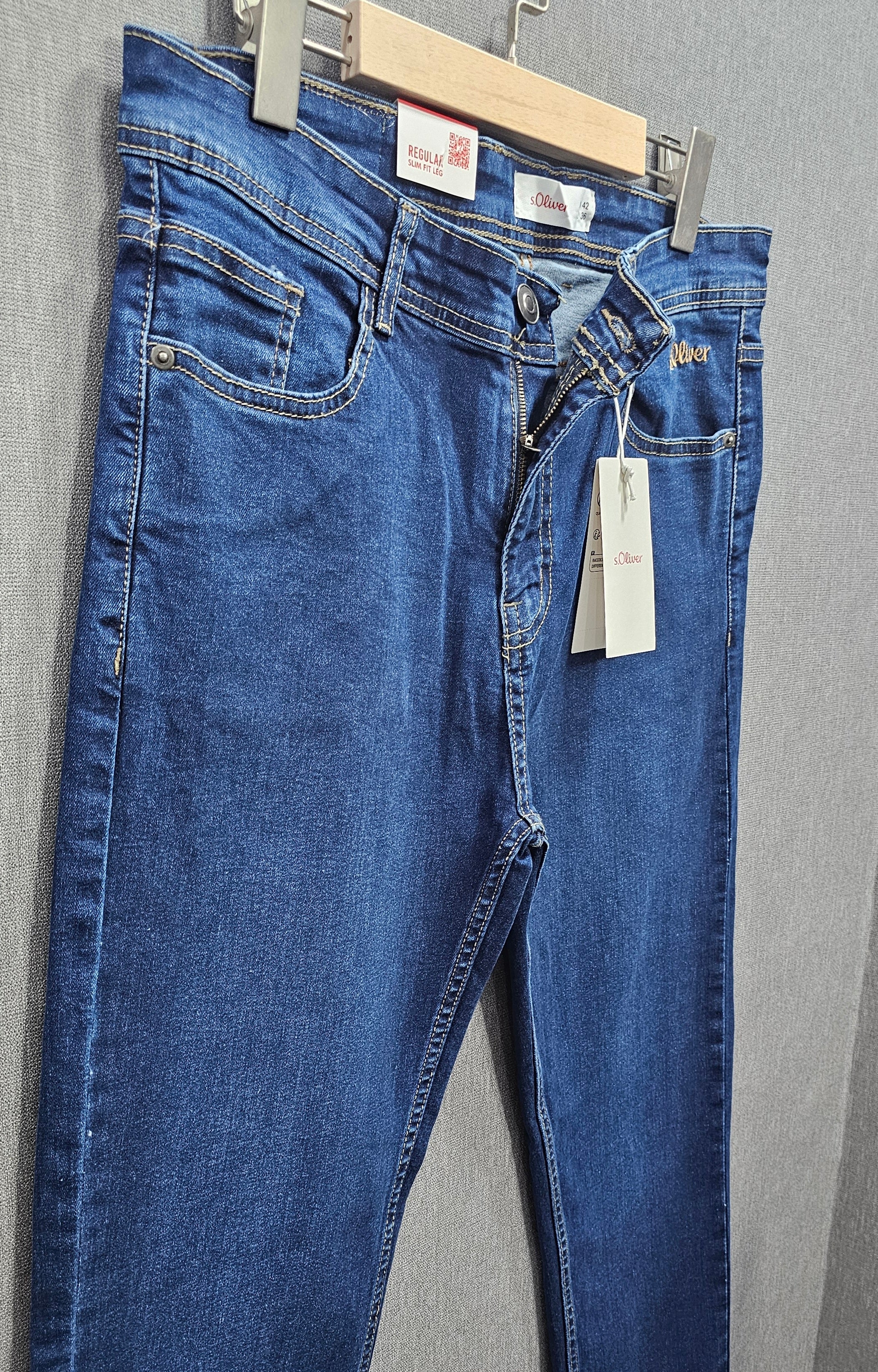 SO- Mens Regular Fit Jeans, soft comfortable Stretch Denim Fabric, Blue Denim colour.