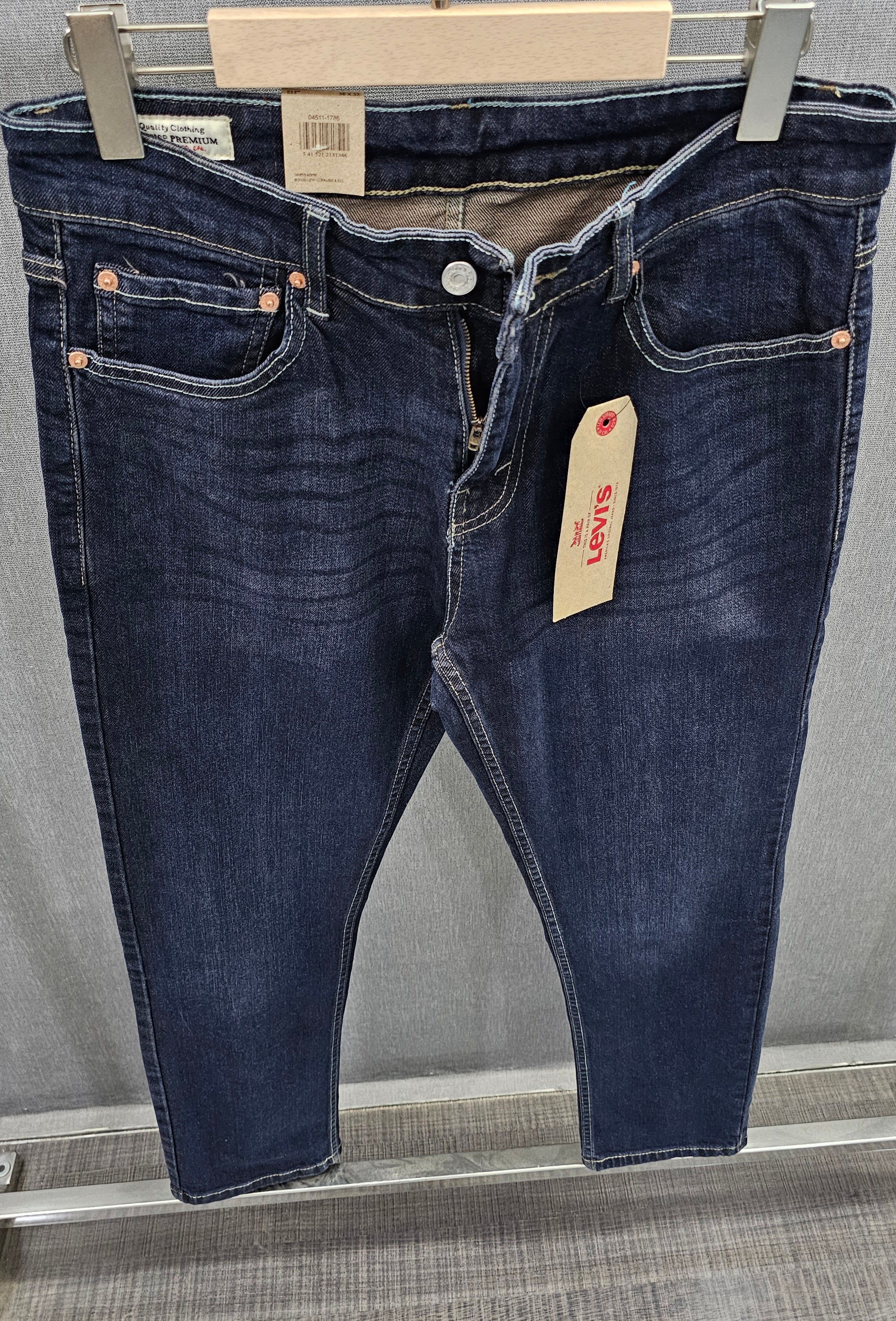 Mens Regular Fit Jeans, soft comfortable Stretch Denim Fabric, Dark Tinted blue.