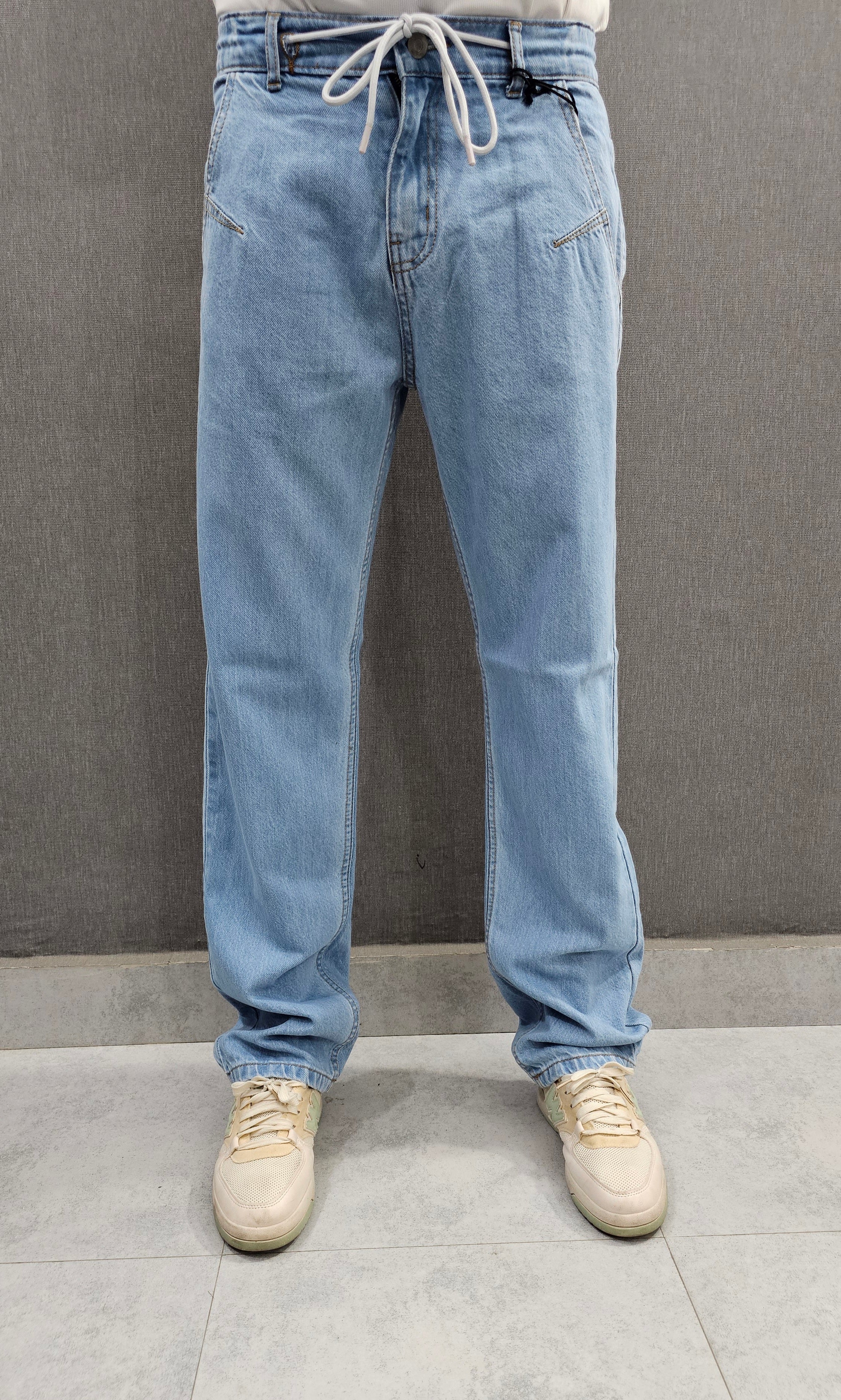 Men's Loose Fit Basic Jeans with elasticated belt, soft comfortable non non-stretch Denim. Ice Blue
