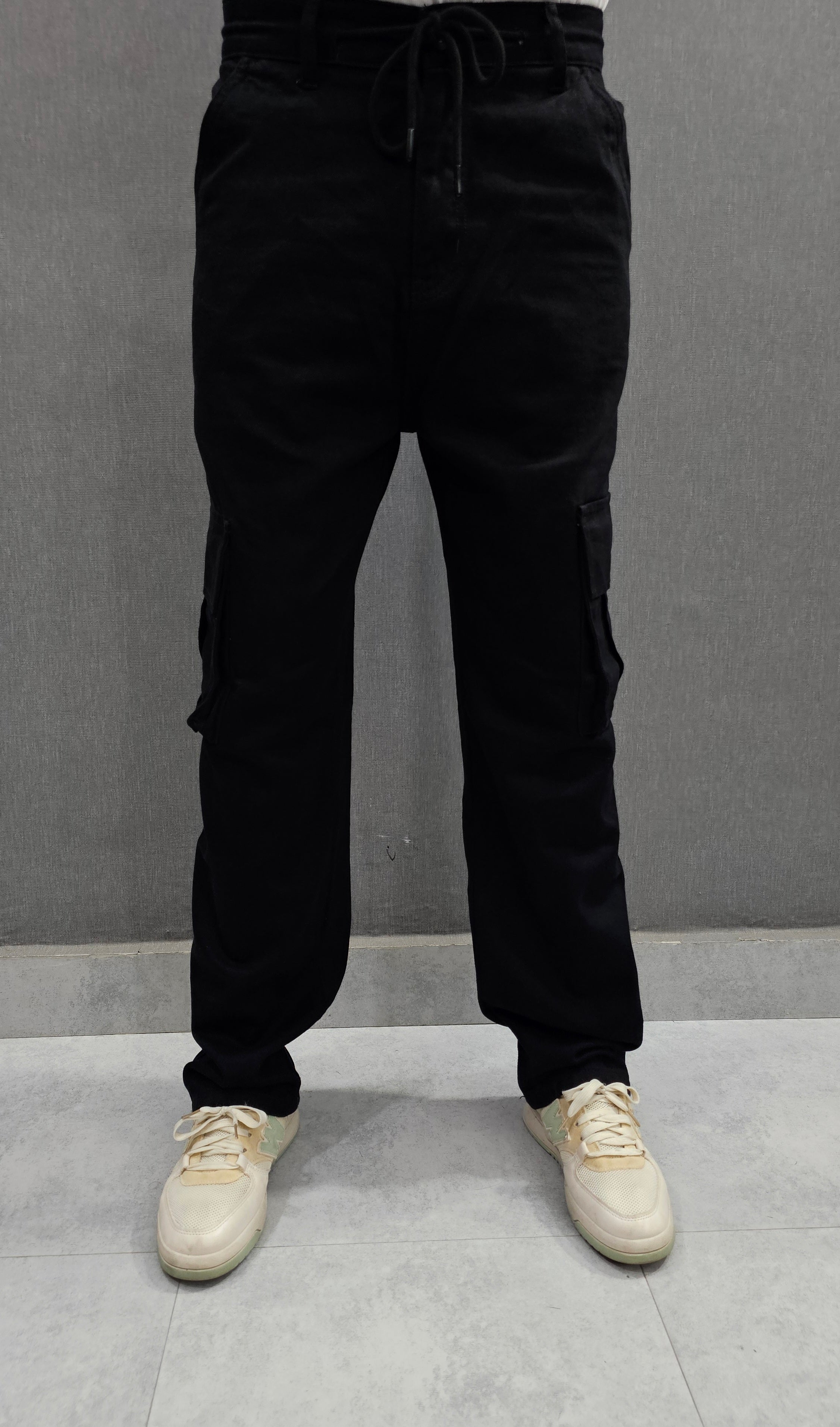 Loose Fit Ballow 6 pocket Jeans, elasticated belt, Soft comfortable non-stretch Denim. Jet Black.