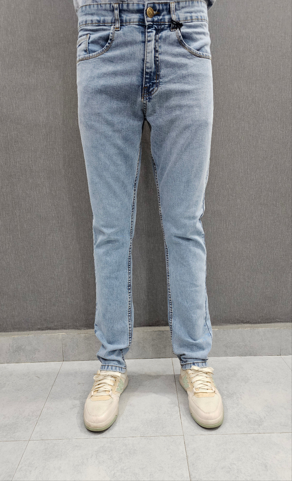 Ice Blue Regular Fit Jeans, stretch fabric.