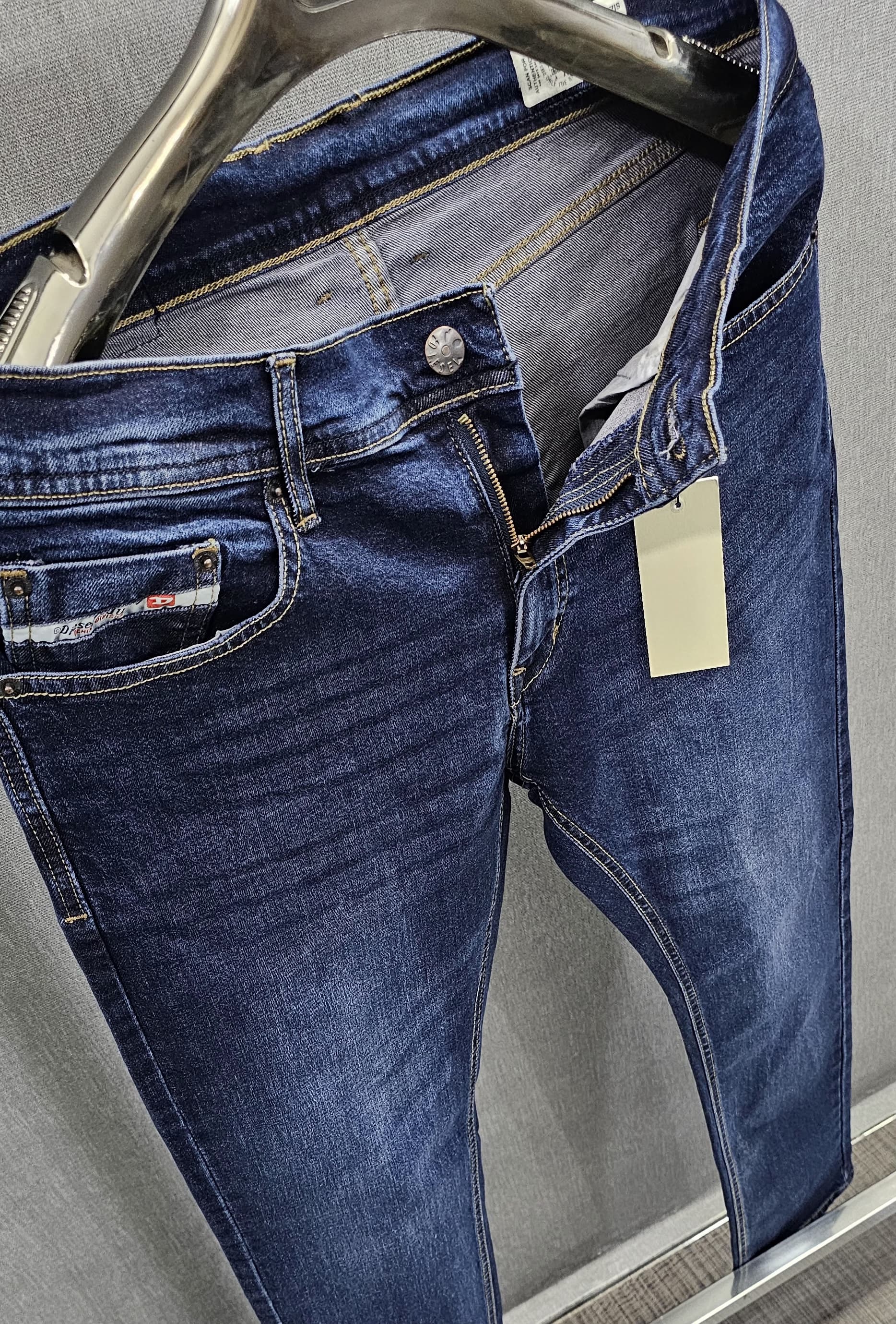 Indigo Blue Regular Fit Jeans, stretch comfortable fabric